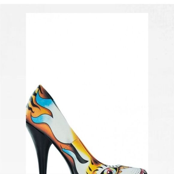 NIB Iron Fist Ruthless Platform Heel - Picture 6 of 6